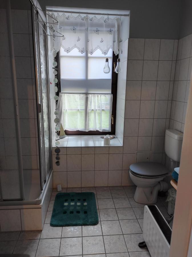 Schoene Gemuetliche Ferienwohnung Am Saaleradweg Grosseutersdorf Eksteriør bilde