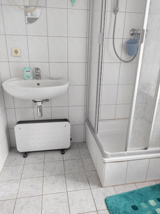 Schoene Gemuetliche Ferienwohnung Am Saaleradweg Grosseutersdorf Eksteriør bilde